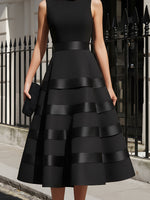 Load image into Gallery viewer, Women's Black a Line Maxi Dress Boat Neck Tiered Panel Formal Style