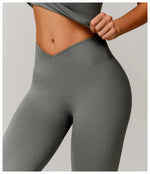 Load image into Gallery viewer, High Waist Contoured Seamless Leggings for Performance