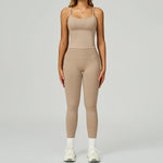 Load image into Gallery viewer, Seamless Contour 2-Piece Contemporary Yoga Set Breathable