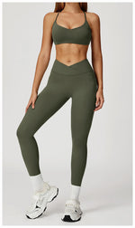 Load image into Gallery viewer, Two Piece Contoured Seamless Performance Athletic Set Nylon