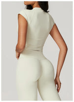 Load image into Gallery viewer, Breathable Seamless Studio Tee Nylon Knit For Running