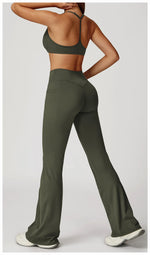 Load image into Gallery viewer, Two Piece Contoured Seamless Performance Athletic Set Nylon