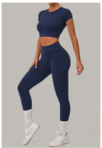 Load image into Gallery viewer, Luxurious Contour Performance Yoga Sculpt Set Silhouette