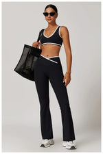 Load image into Gallery viewer, Color Block Bra Contoured Feather Weight Breathable