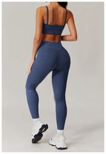 Load image into Gallery viewer, Contoured Seamless Push Up Top Breathable Performance