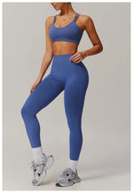 Load image into Gallery viewer, Premium Contoured Seamless Cross Back Performance Bra Pad