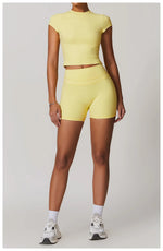 Load image into Gallery viewer, Performance Contoured Seamless Yoga Shirt Quick Dry