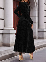 Load image into Gallery viewer, Elegant Black Velvet Maxi Dress for Women with V Neck Long Sleeve Flowing Autumn Wedding Guest Style