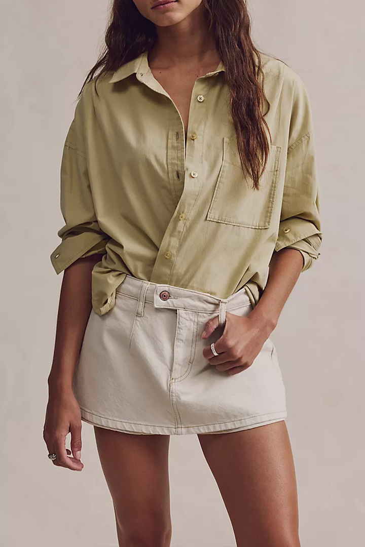 Women's Green Button Up Shirt Collared Long Sleeve Chest Pocket Relaxed Oversized Style