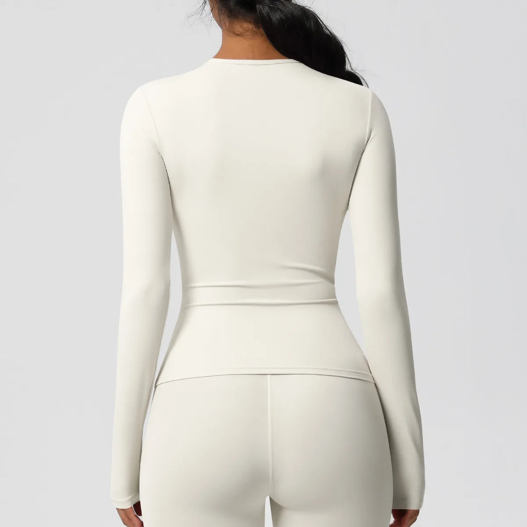 Luxurious Breathable Contoured Long Sleeve Yoga Top Nylon