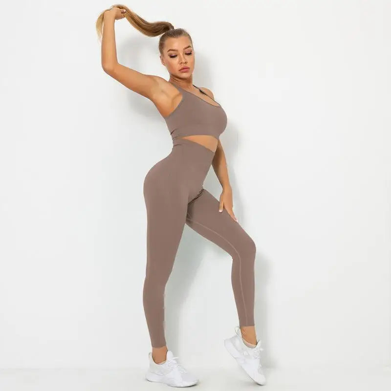 Seamless Contour Two Piece Yoga Set Performance Wear