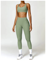 Load image into Gallery viewer, Contoured Padded Sling Seamless Sports Bra Quick Dry
