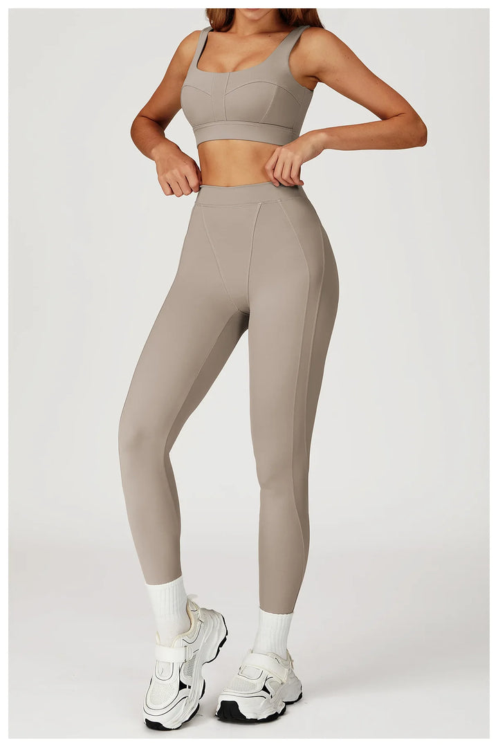 Two-Piece Contoured Breathable Yoga Set Leggings Silhouette