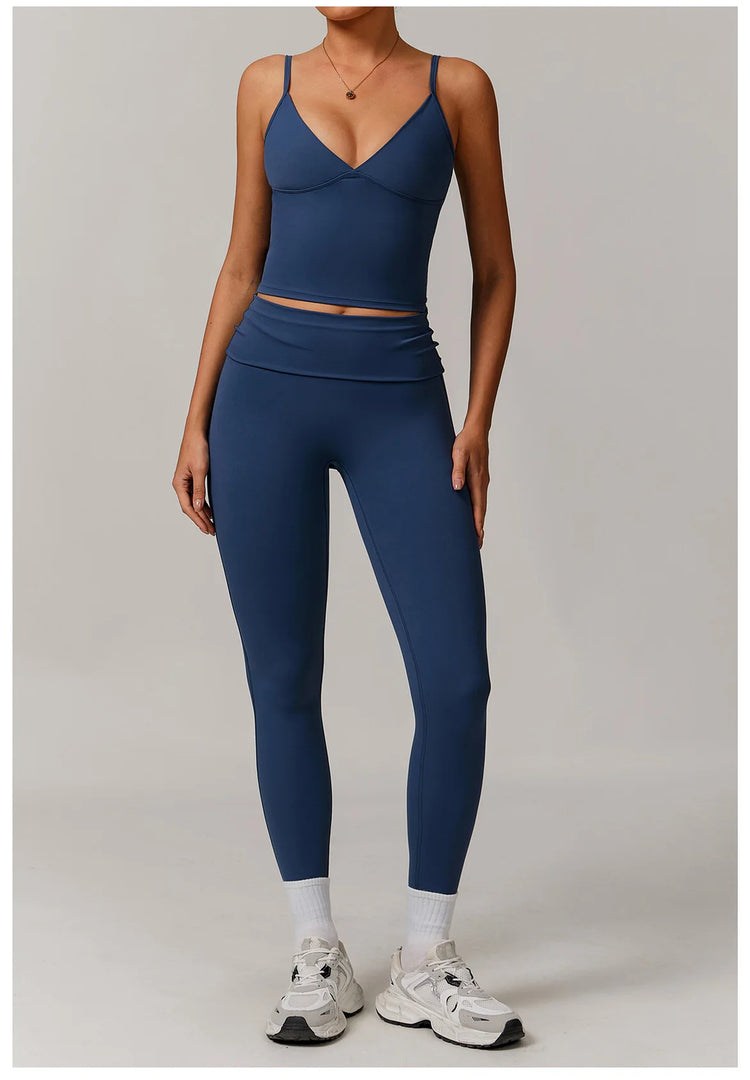 2 Piece Seamless Contour Yoga Set Nylon Spandex Blend