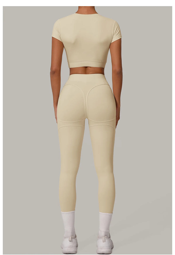 Luxurious Contour Performance Yoga Sculpt Set Silhouette