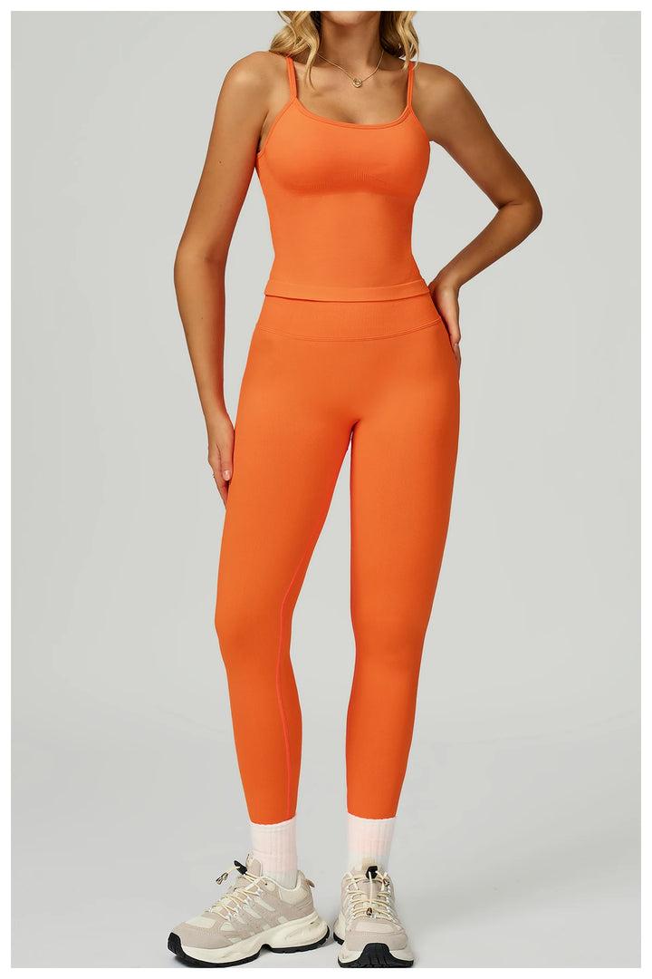 Seamless Contour 2-Piece Contemporary Yoga Set Breathable