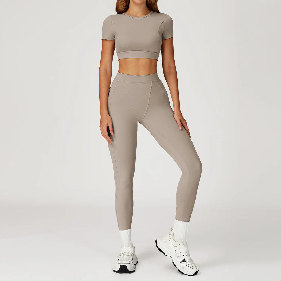 Two-Piece Contoured Breathable Yoga Set Leggings Silhouette