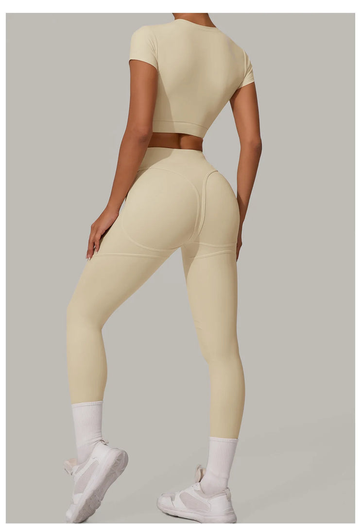 Luxurious Contour Performance Yoga Sculpt Set Silhouette