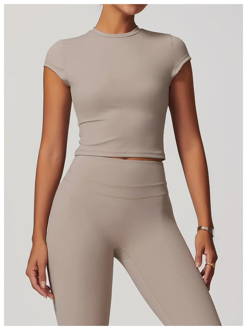 Performance Contoured Seamless Yoga Shirt Quick Dry