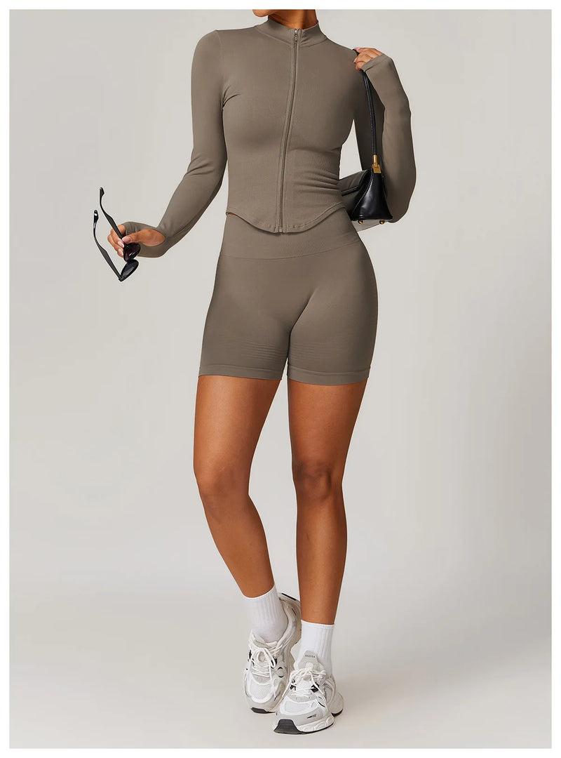 Seamless Contour Performance Fabric Two Piece Yoga Set