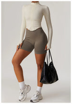 Load image into Gallery viewer, Seamless Contour Yoga Top With Zippered Long Sleeve
