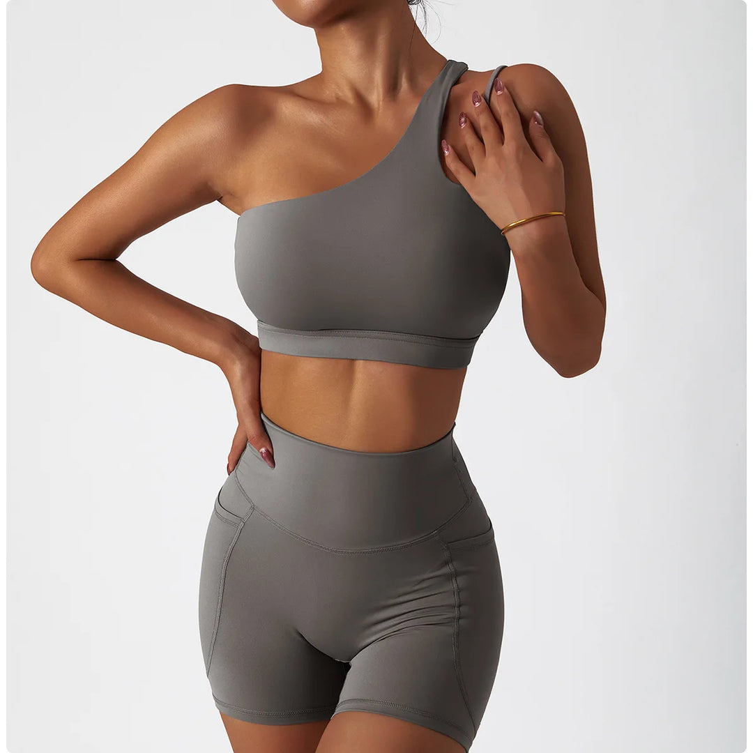 Two Piece Seamless Contour Trackwear Set for Performance