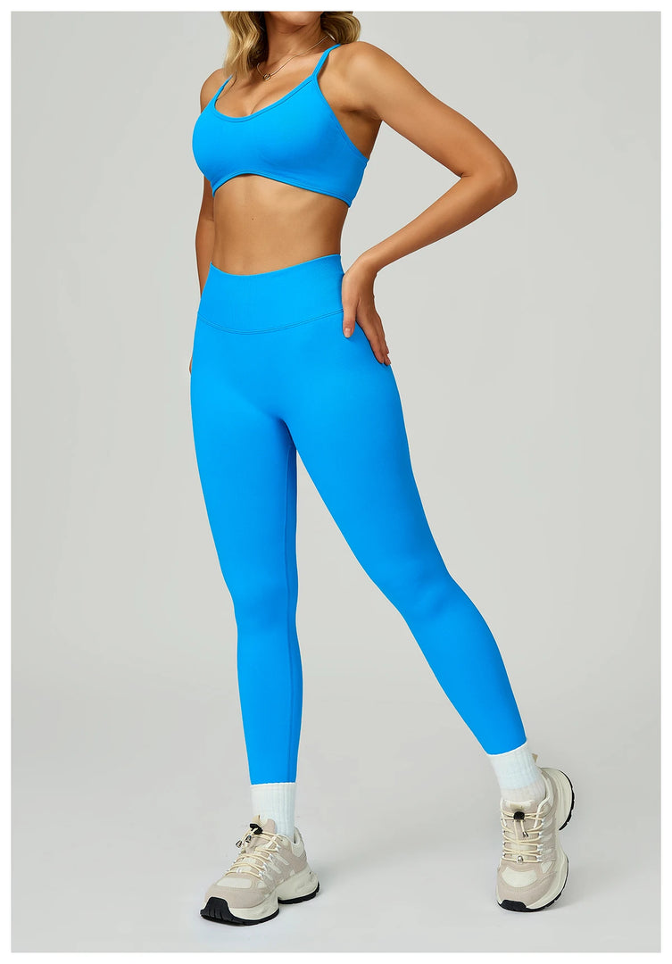 Seamless Contour 2-Piece Contemporary Yoga Set Breathable