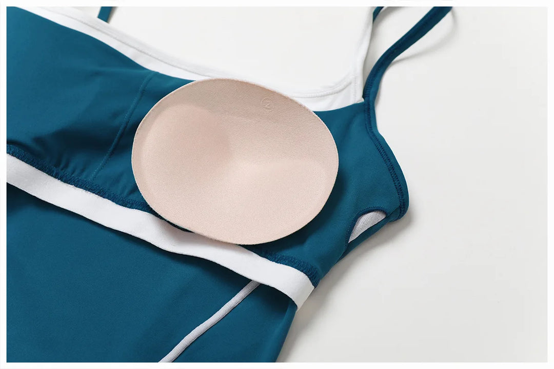 Contoured Breathable Seamless Feather Light Sport Bra Nylon