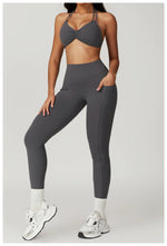 Load image into Gallery viewer, V Back Swept High Waist Contoured Leggings With Performance
