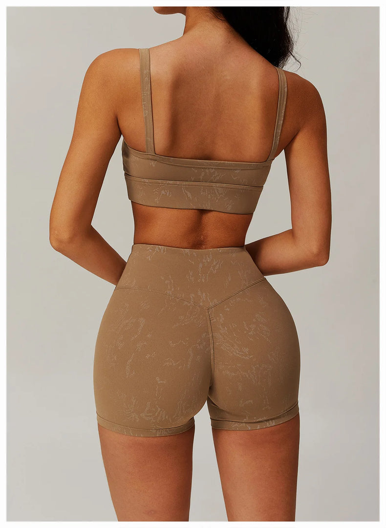 Contoured Seamless Push Up Top Breathable Performance