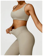 Load image into Gallery viewer, Seamless Two Piece Yoga Set Contour Silhouette Leggings
