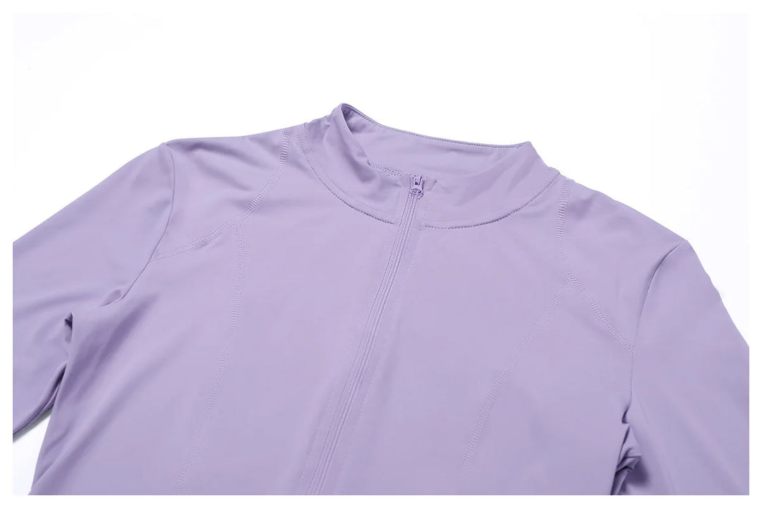 Luxurious Contoured Yoga Set Zippered Front Seamless Nylon