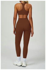 Load image into Gallery viewer, Lux Contoured Seamless Yoga Set
