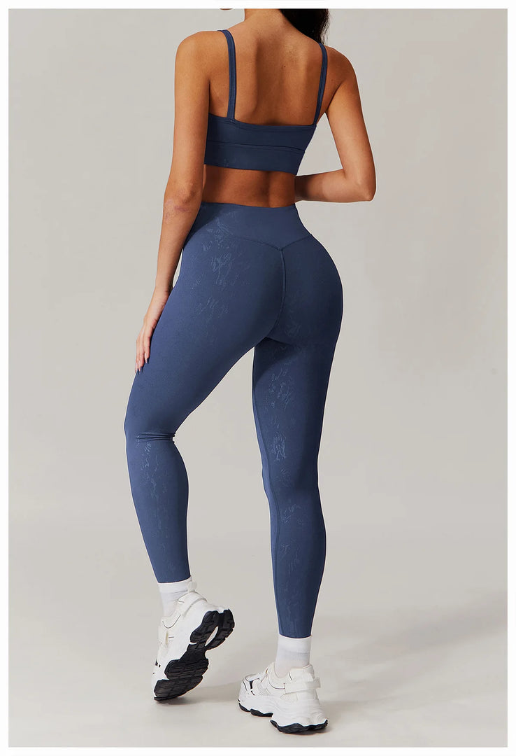 Contoured Seamless Push Up Top Breathable Performance