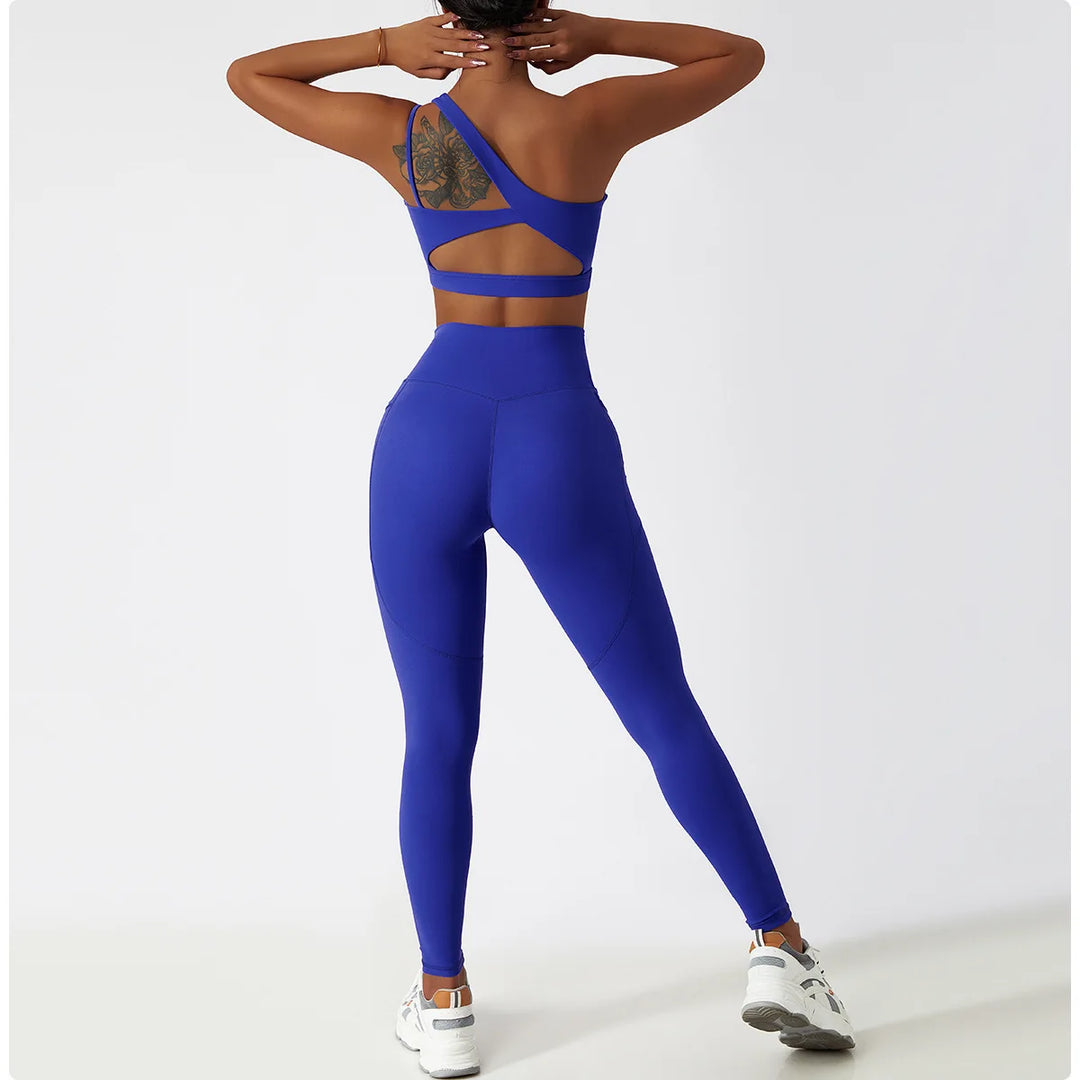 Two Piece Seamless Contour Trackwear Set for Performance
