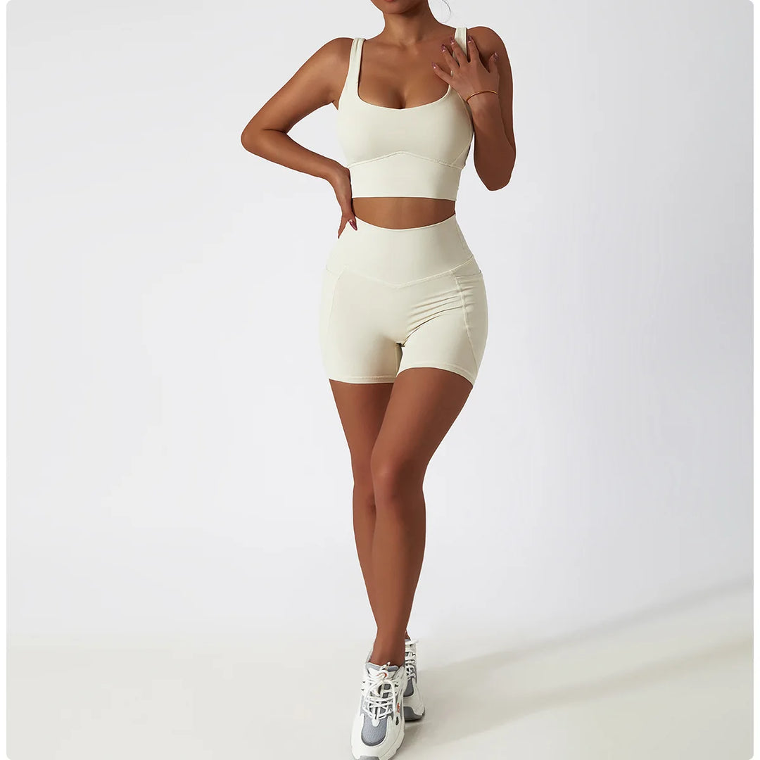 Two Piece Seamless Contour Trackwear Set for Performance