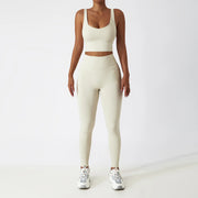 Two Piece Seamless Contour Trackwear Set for Performance