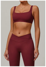 Load image into Gallery viewer, Seamless Contour Performance Sports Bra Nylon Spandex
