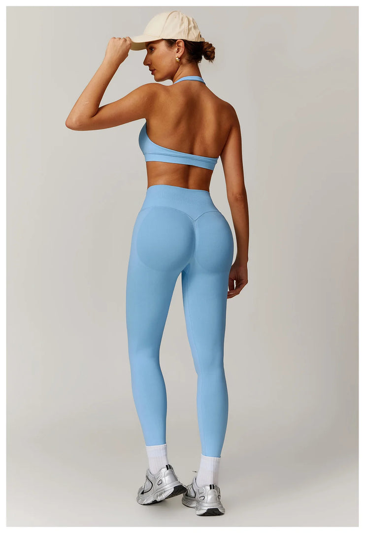 Seamless Contour Performance Yoga Ensemble