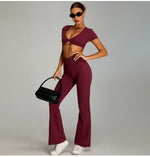 Load image into Gallery viewer, Luxurious Contoured Yoga Set Quick Drying Performance
