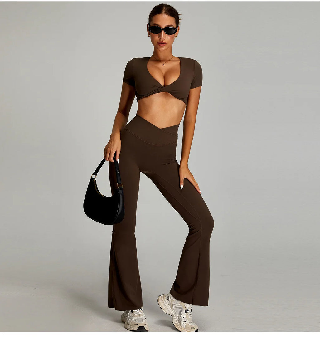 Luxurious Contoured Yoga Set Quick Drying Performance