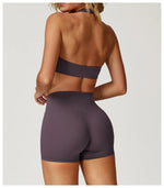 Load image into Gallery viewer, Contour Seamless Yoga Bra Hanging Neck Nylon Spandex
