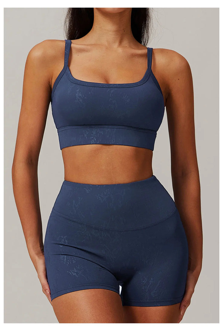 Contoured Seamless Push Up Top Breathable Performance