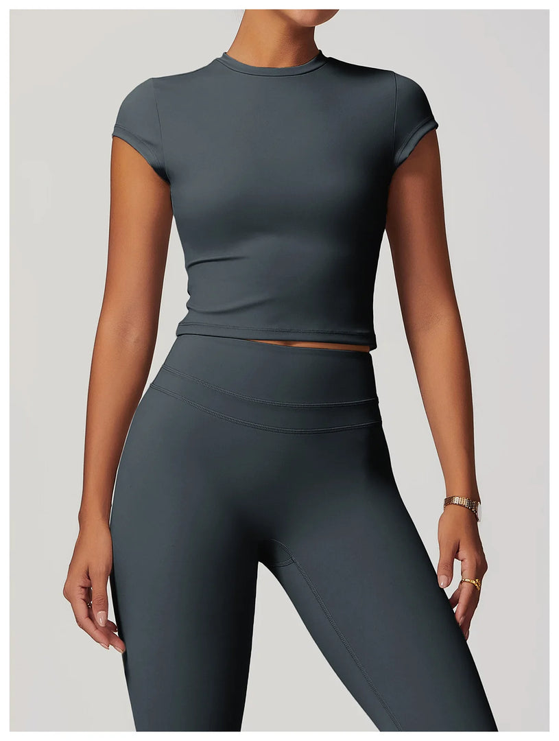 Performance Contoured Seamless Yoga Shirt Quick Dry