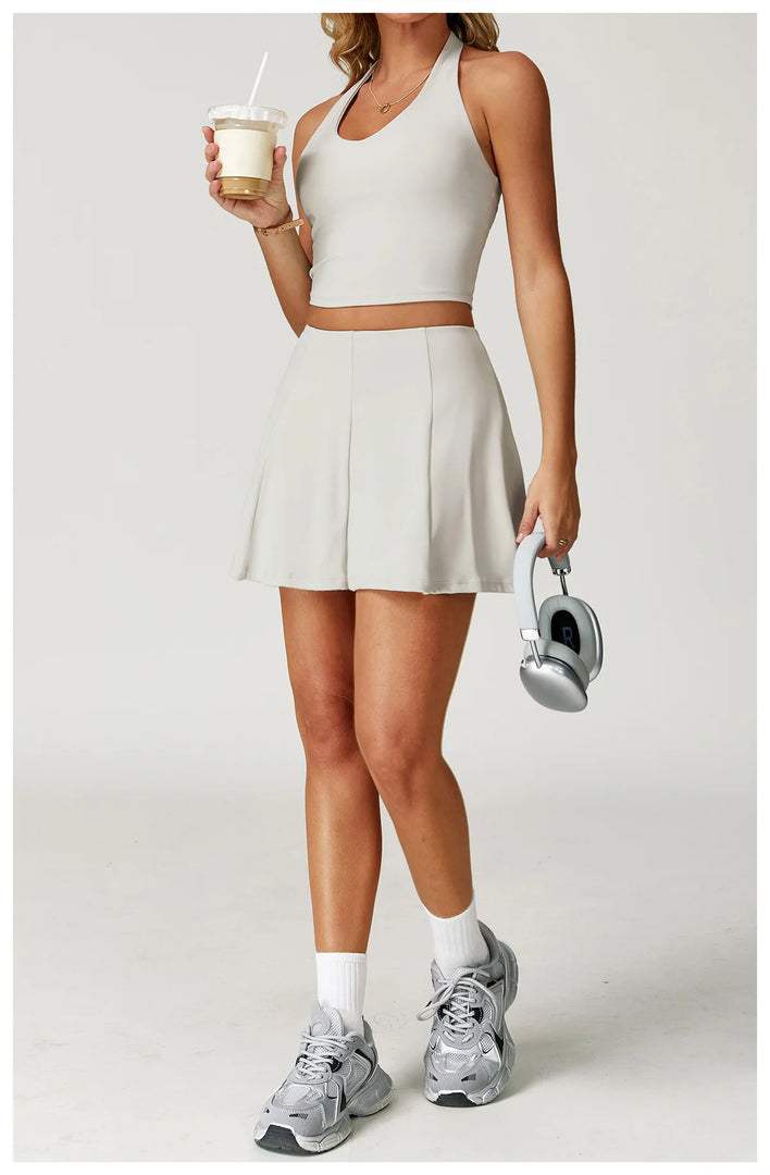 Luxurious Contouring Seamless Halter Set Performance