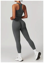 Load image into Gallery viewer, Seamless Contour Performance Fabric Two Piece Yoga Set
