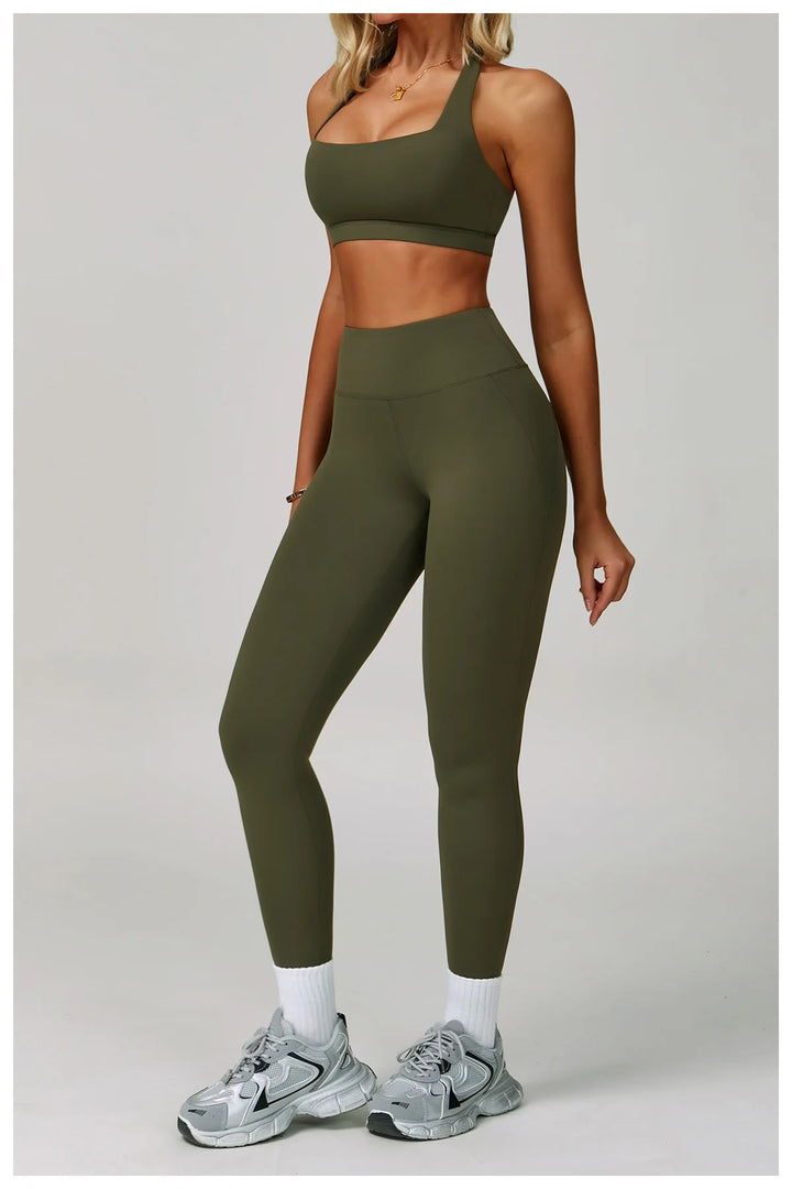 Seamless Contour 2 Piece Breathable Active Wear Set Nylon