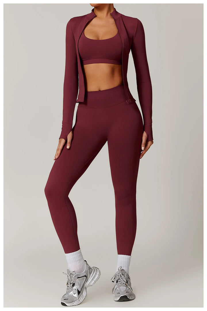Seamless Contour Performance Yoga Ensemble