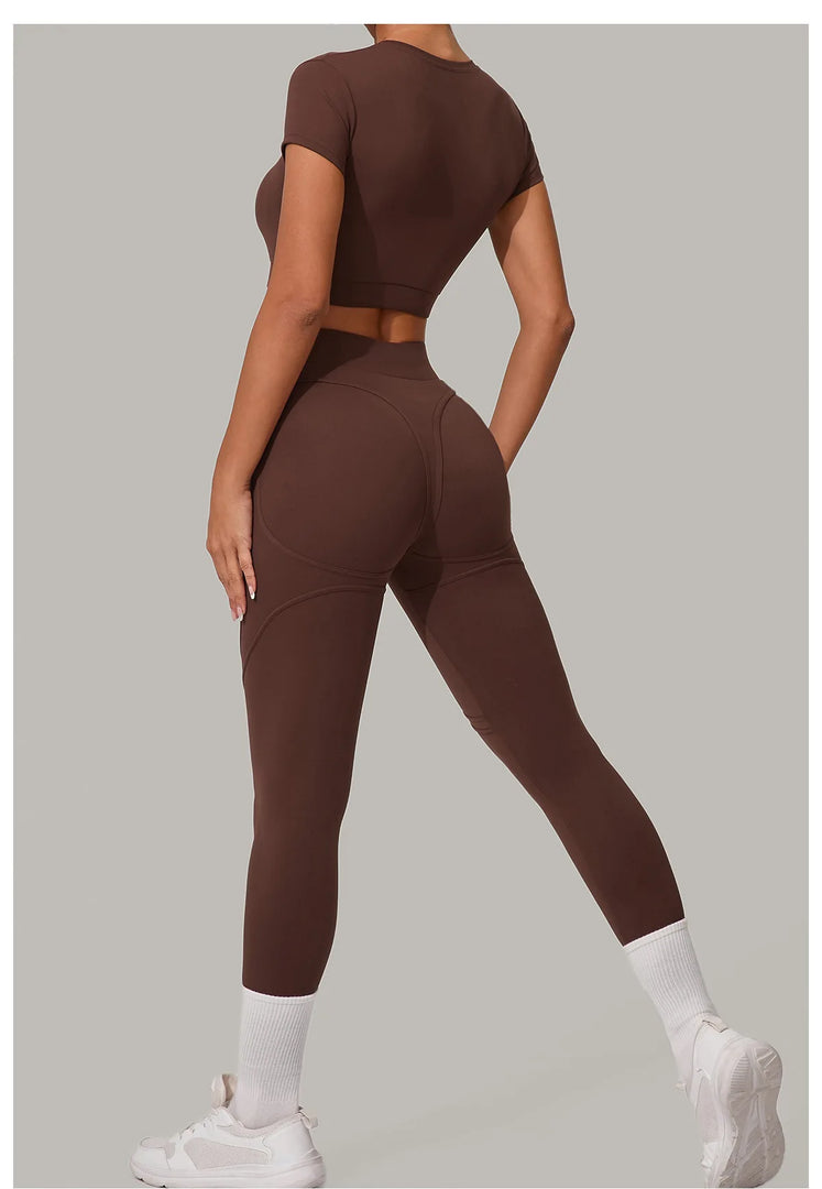 Luxurious Contour Performance Yoga Sculpt Set Silhouette