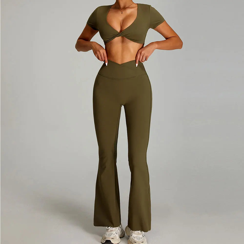 Luxurious Contoured Yoga Set Quick Drying Performance